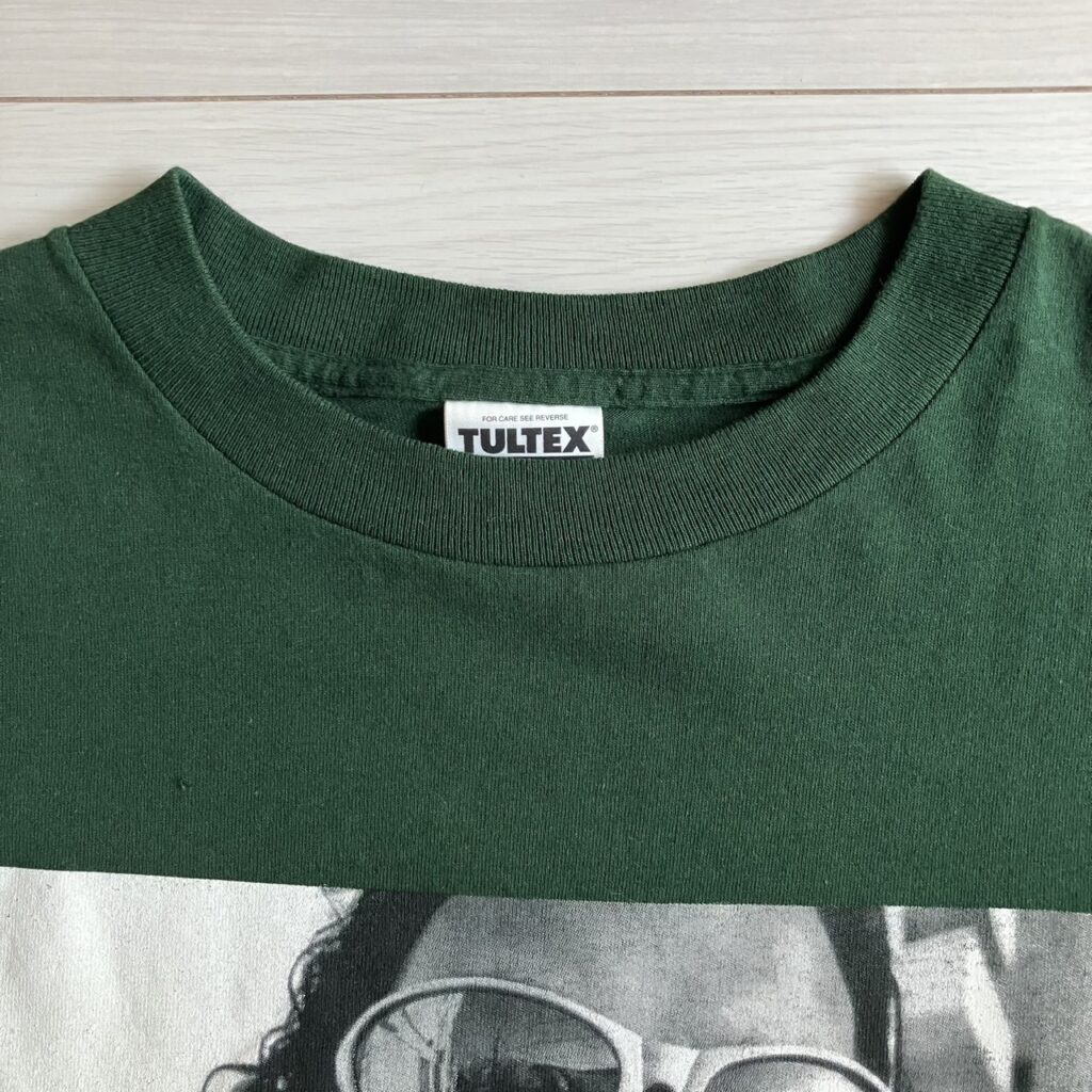 BTS V　テヒョン　テテ　Bush Tシャツ　古着 　バンドT　バンT