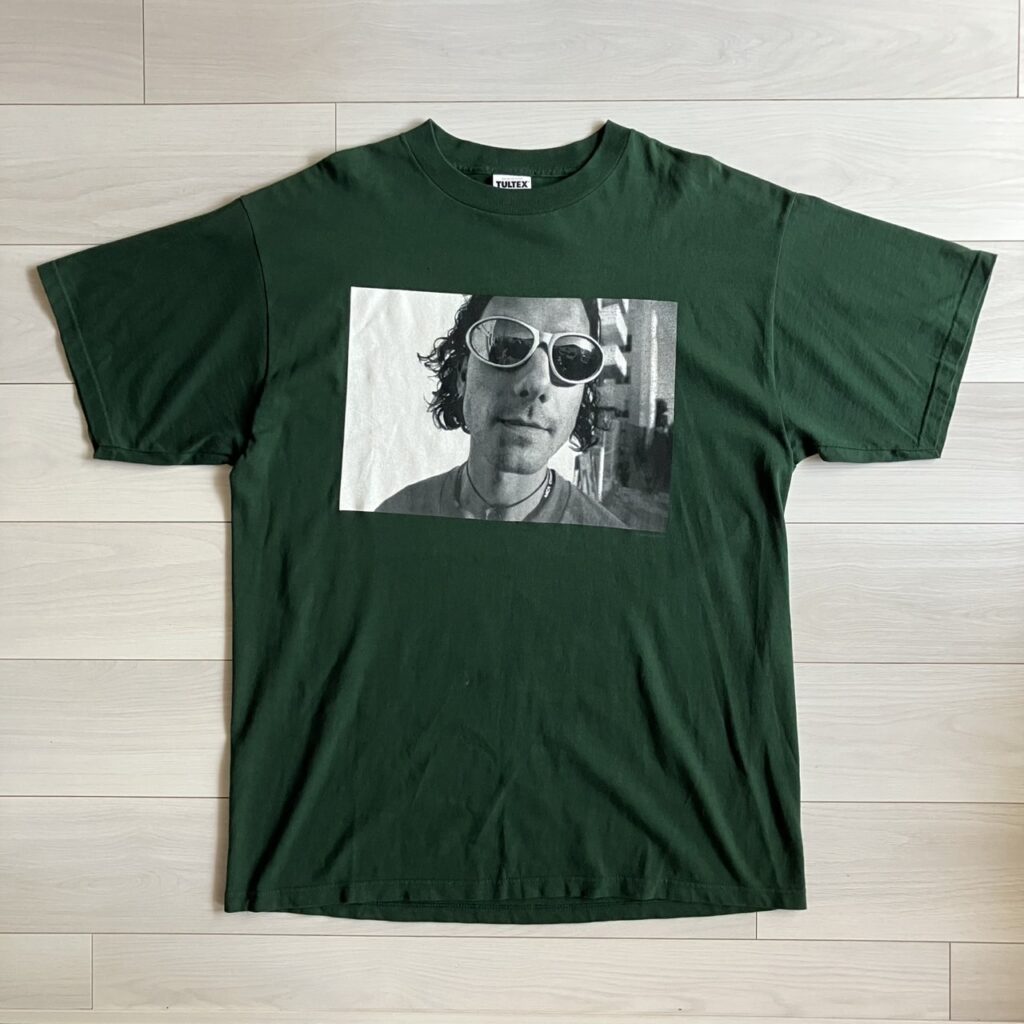BTS V　テヒョン　テテ　Bush Tシャツ　古着 　バンドT　バンT