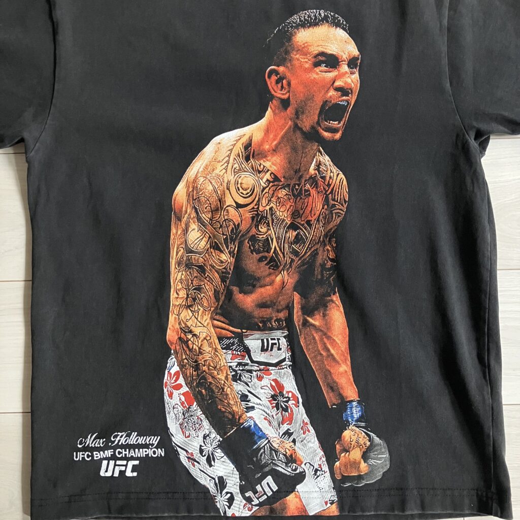 川口春奈 UFC BMF マックスホロウェイ Tシャツ