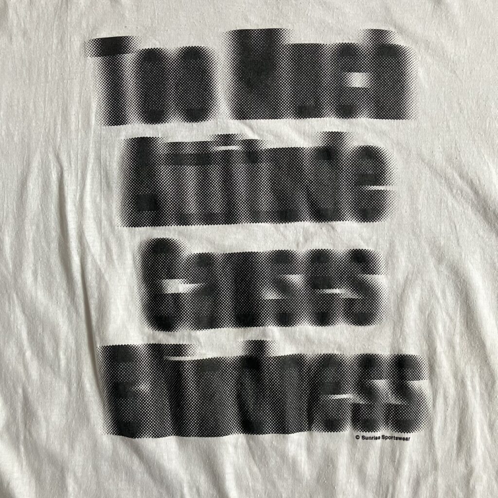 オモシーチャンネル 山田レン
Tattoo studio yamada
ビンテージ 古着 90s 00s Tシャツ party vision モーション文字