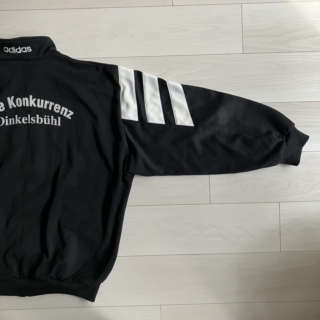 あのちゃん　あのちゃんの電電電波　 完全密着411日　アディダス　adidas トラックジャケット　ジャージ　90s