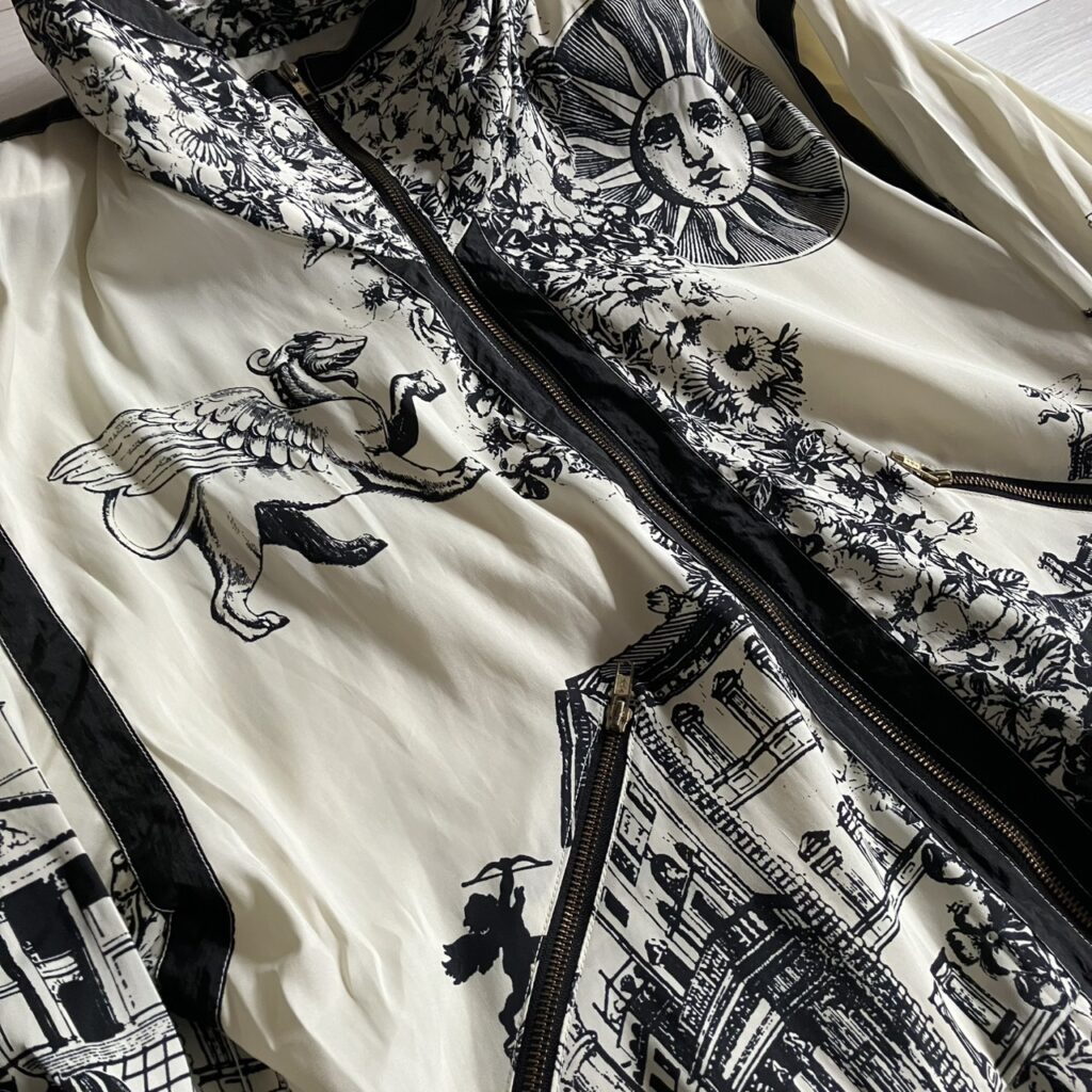 松村北斗 ストーンズ 私服 古着 Giacca 総柄 ナイロンジャケット ブルゾン