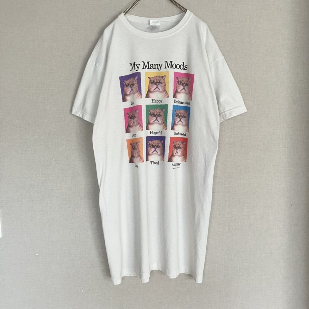 TWICE momo モモ　Tシャツ　my many moods cat 古着　sun drop